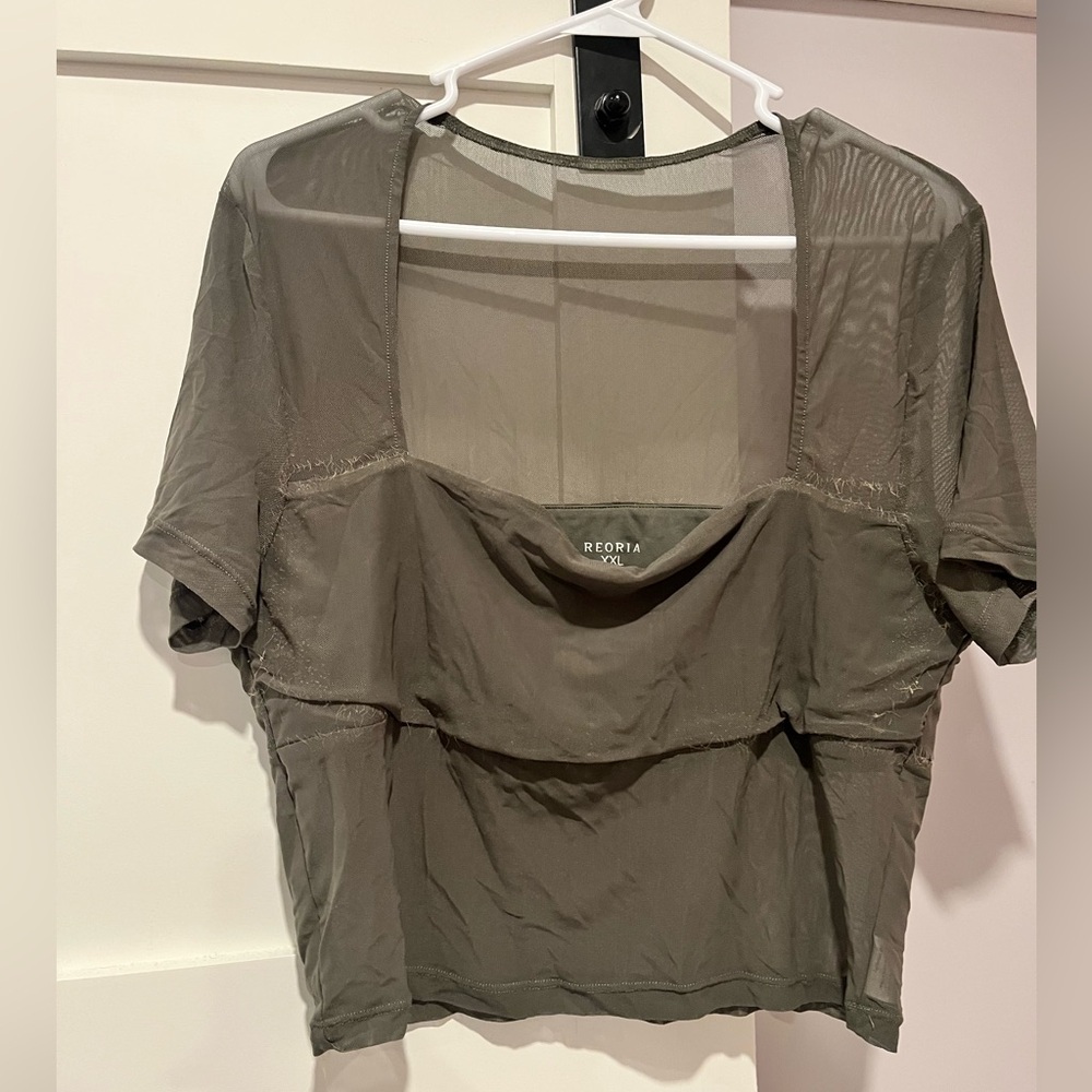 ReoRia Green Fitted Crop Square Neck Mesh Blouse Short Sleeve